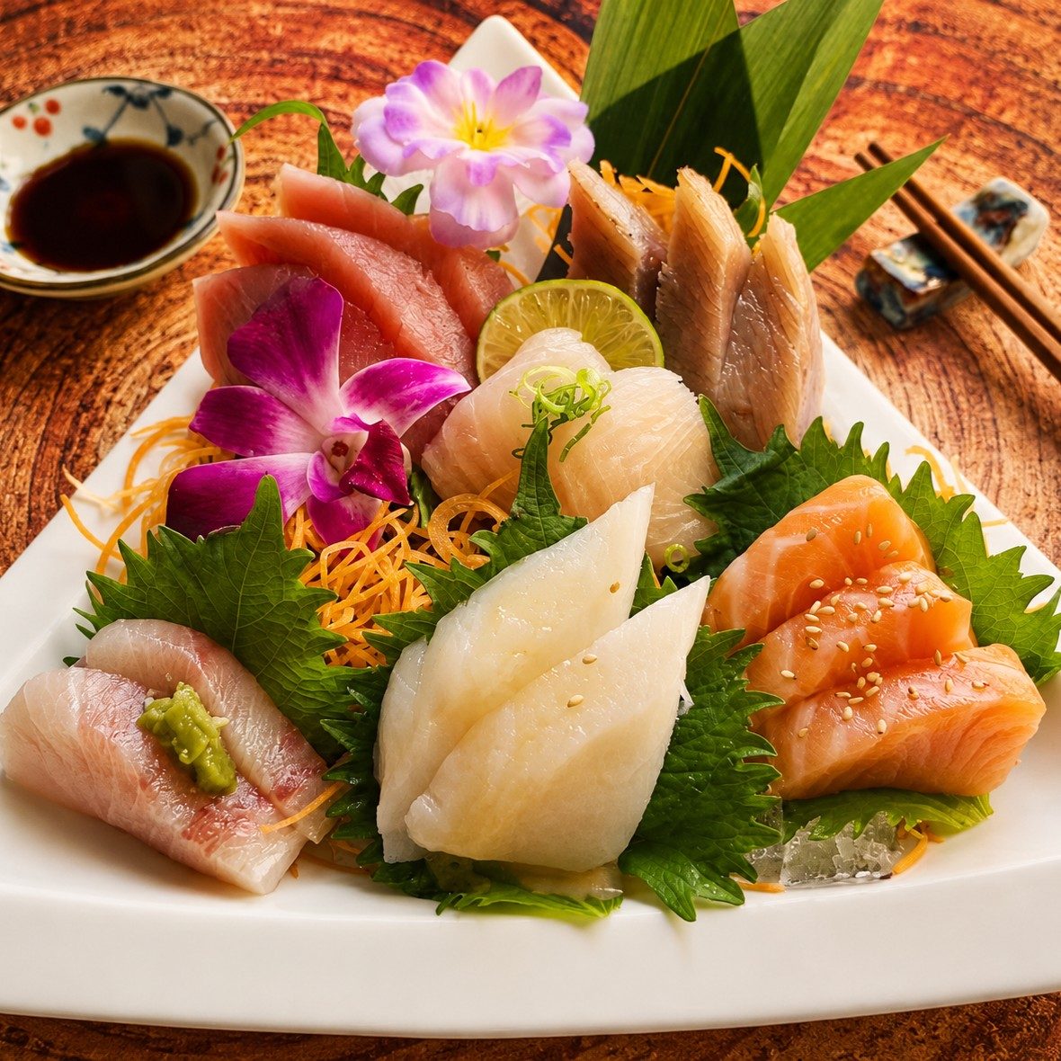 Sashimi Deluxe Combo.