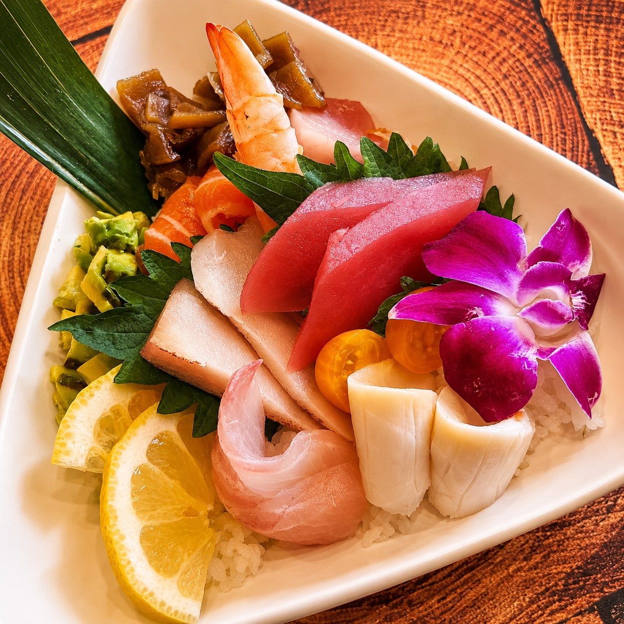 Chirashi Sushi Combo.